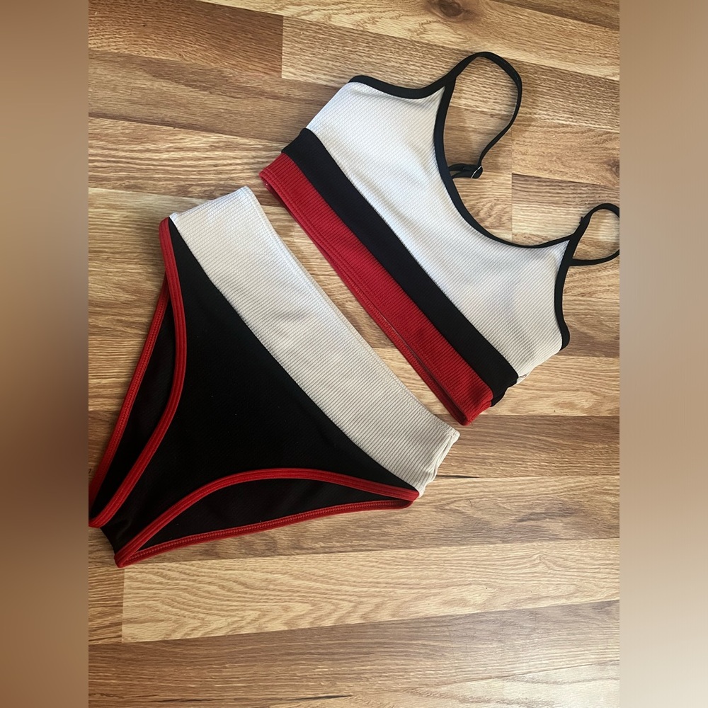 - Shein 2 piece bathing suit consignment